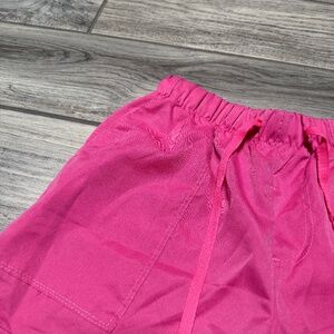 NWOT hot pink elastic women small pocket short